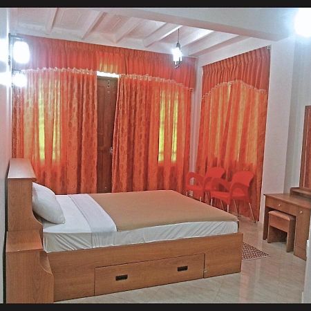 Slightly Chilled Hotel Nallathanniya Buitenkant foto