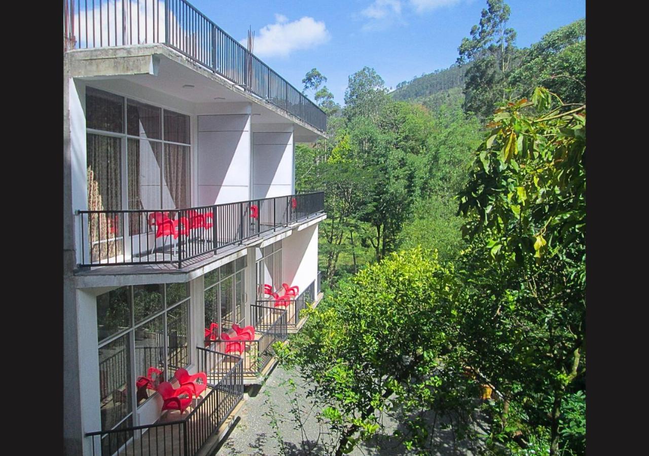 Slightly Chilled Hotel Nallathanniya Buitenkant foto