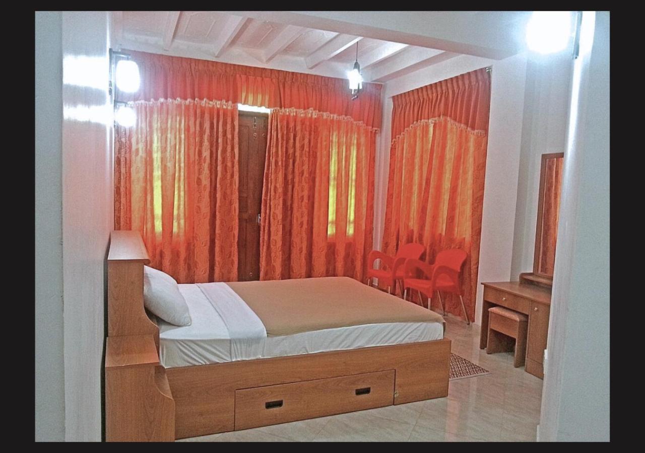 Slightly Chilled Hotel Nallathanniya Buitenkant foto